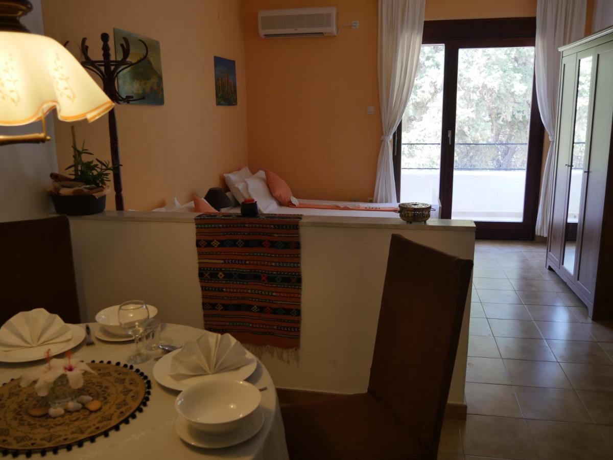 Helios-Rhodos-Apartments Koskinou  Extérieur photo