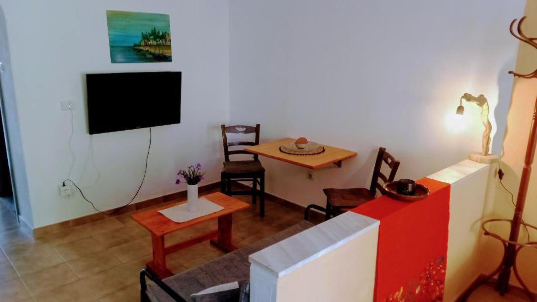 Helios-Rhodos-Apartments Koskinou  Extérieur photo